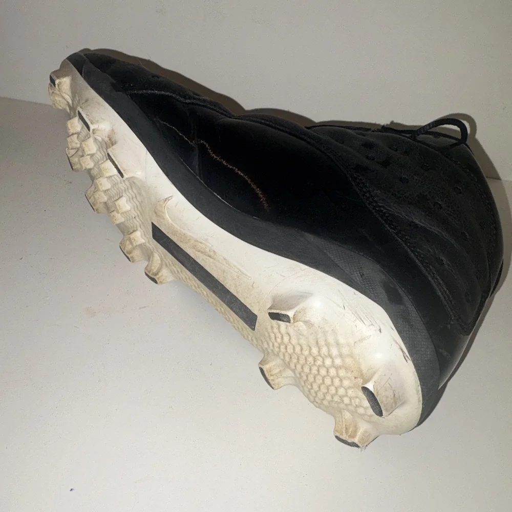 Air Jordan 13 Retro MCS Black Cat Cleats Men's US 11 Medium Sports Gear